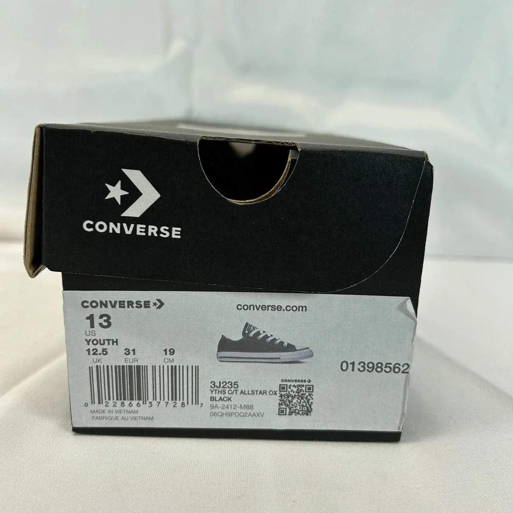 Converse keywords streetwear